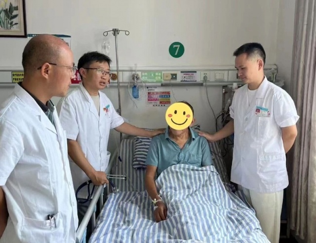 ͷ边